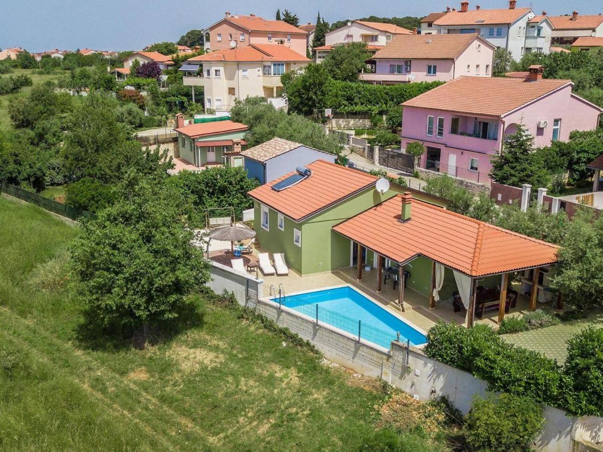 Holiday Home Tanja بولا المظهر الخارجي الصورة