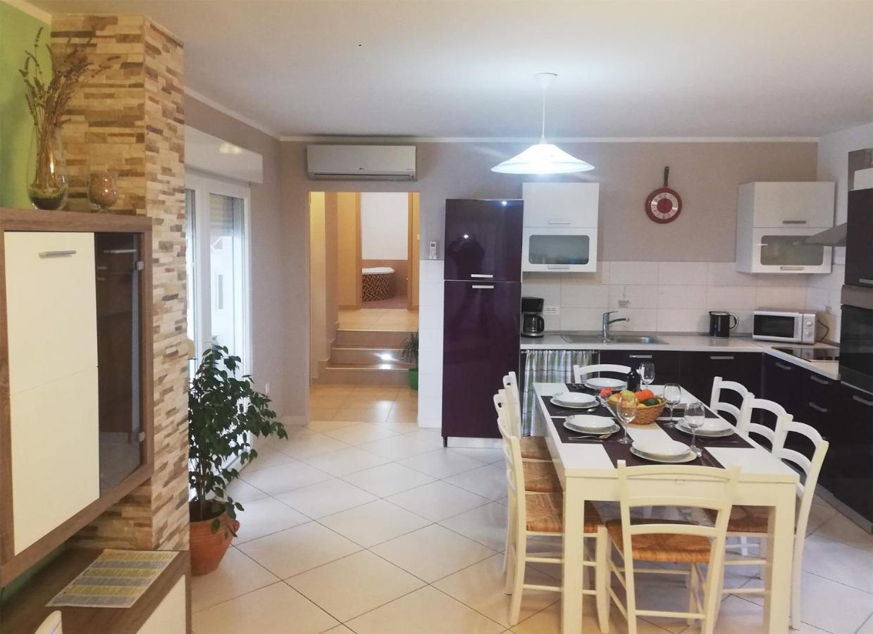 Holiday Home Tanja بولا المظهر الخارجي الصورة