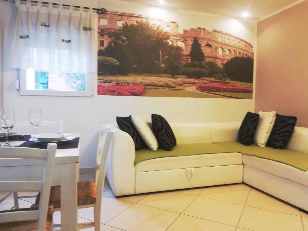 Holiday Home Tanja بولا المظهر الخارجي الصورة