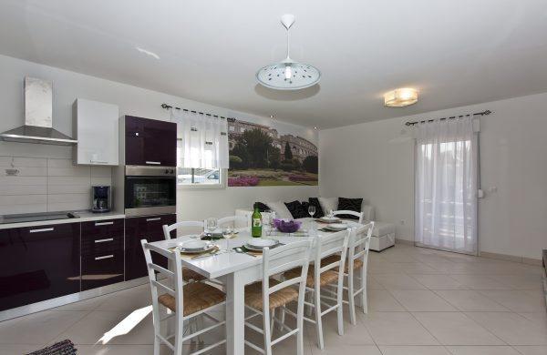 Holiday Home Tanja بولا الغرفة الصورة